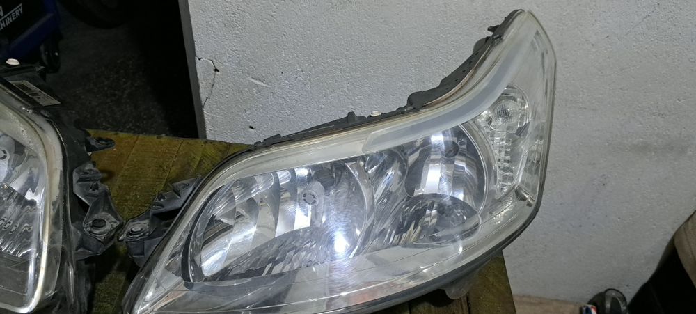 Фарове за Citroen C4