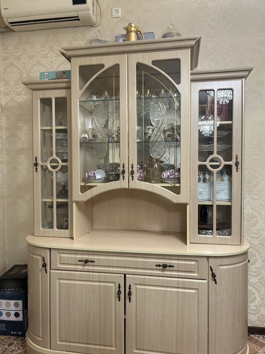 Сервант буфет для посуды