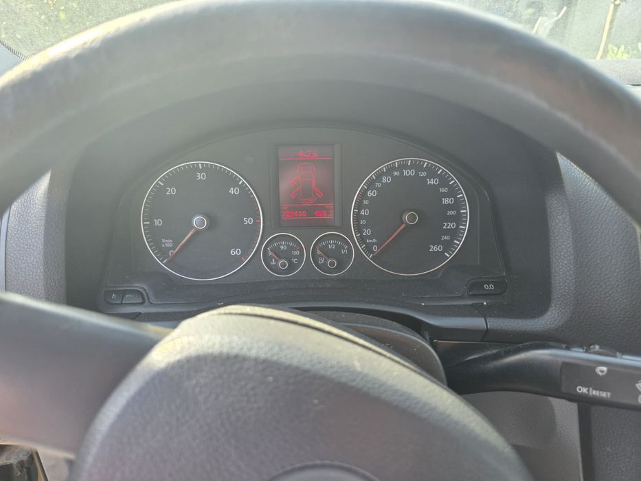 VOLKSWAGEN Golf 2006 — imagine 3