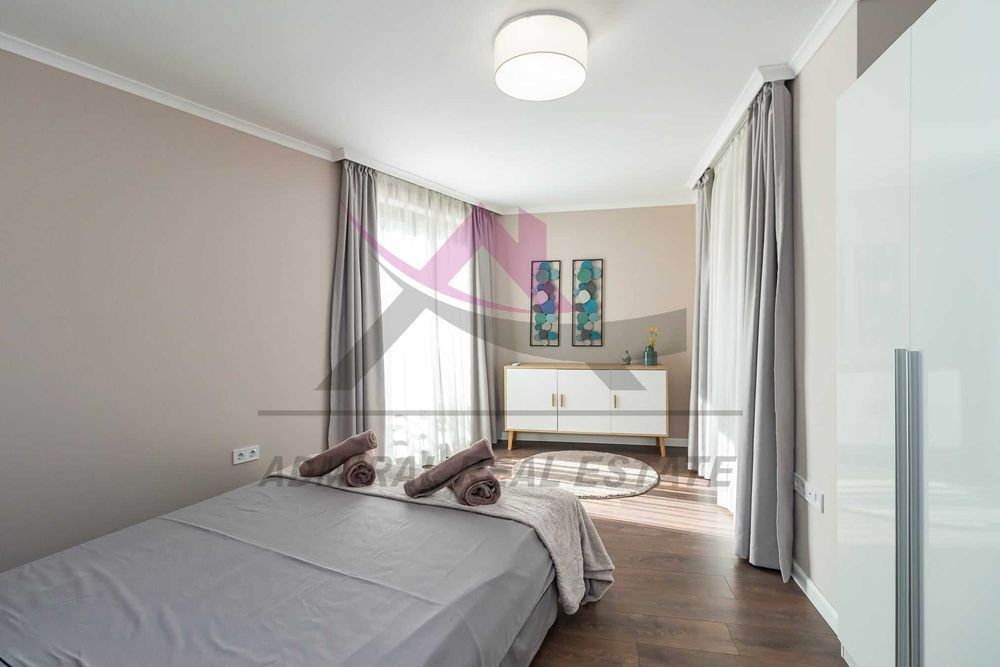 Дава се под наем Тристаен апартамент в Варна, Център - 104 кв.м за 1445.85 € - Снимка #4