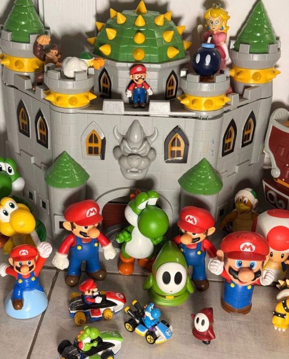 Super Mario Job Lot / Замък / Кораб / Фигурки
