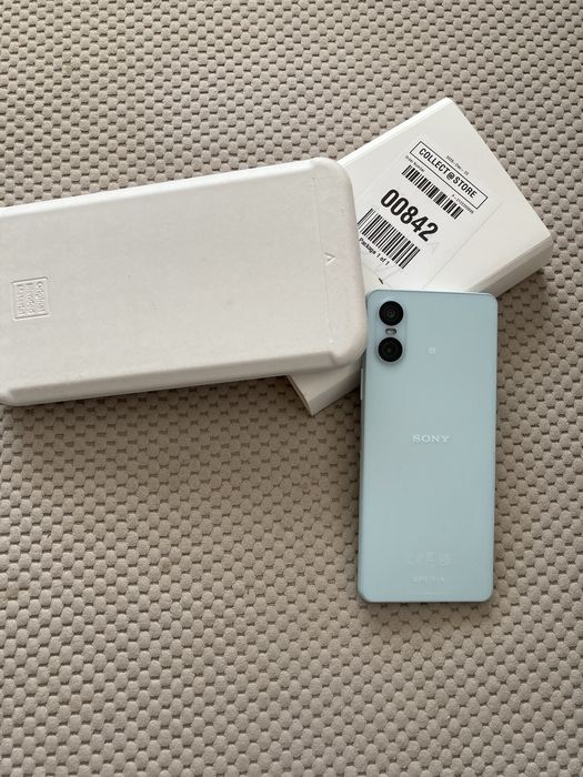 Sony xperia 10 VI нов