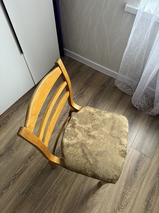 стулья на кухню деревяные