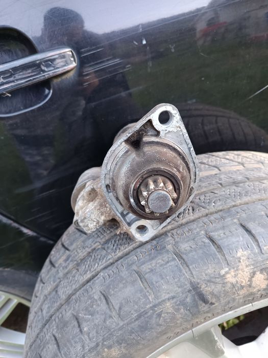 Продавам от Форд Галакси 2,3 16в стартер и алтернатор