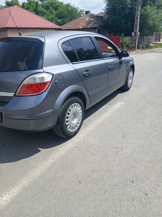 Vând schimb  Opel Astra H