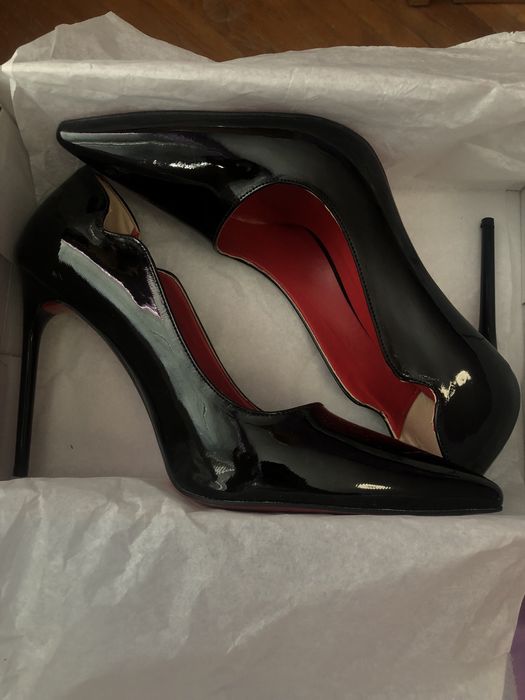 Черни високи токчета