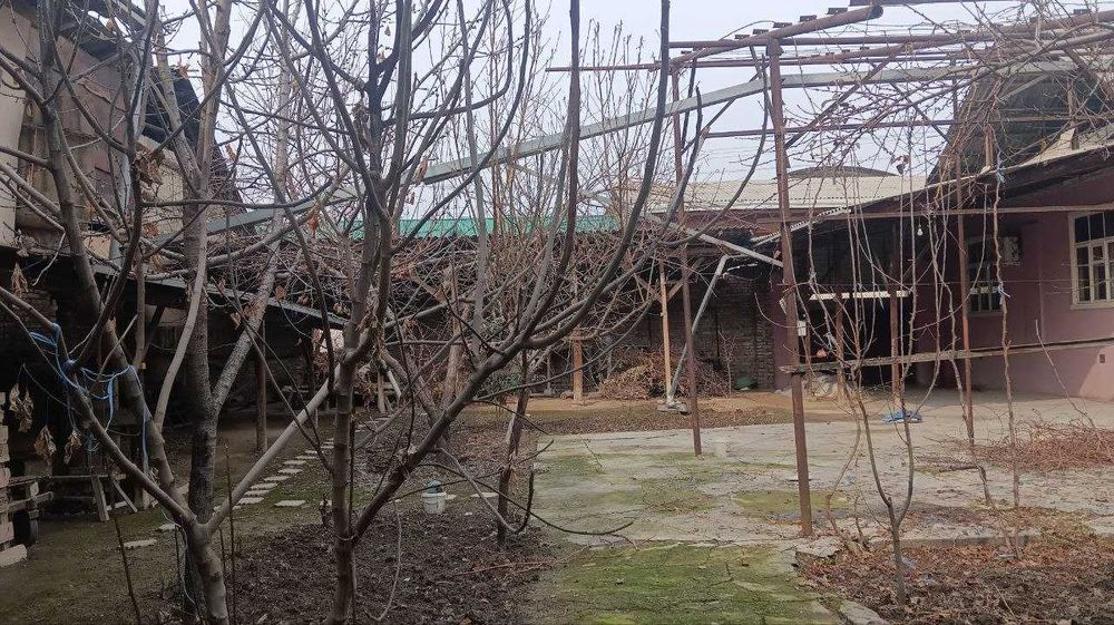 Уй сотилади 10 сотих 8 хона Пахтаобод