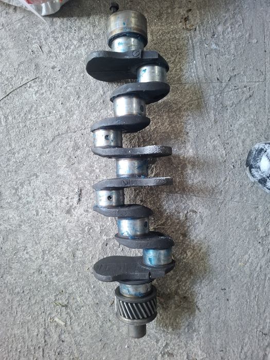 Коленвал,головка от дв