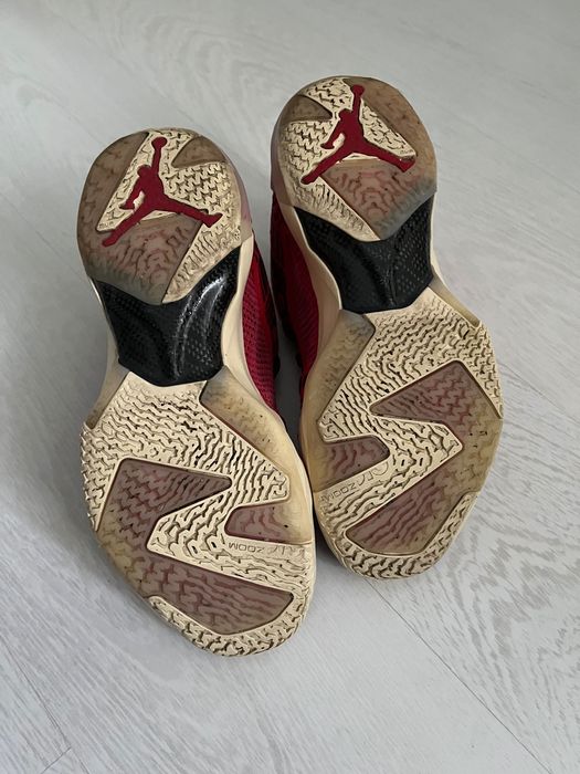 Adidasi Air Jordan - marimea 37.5