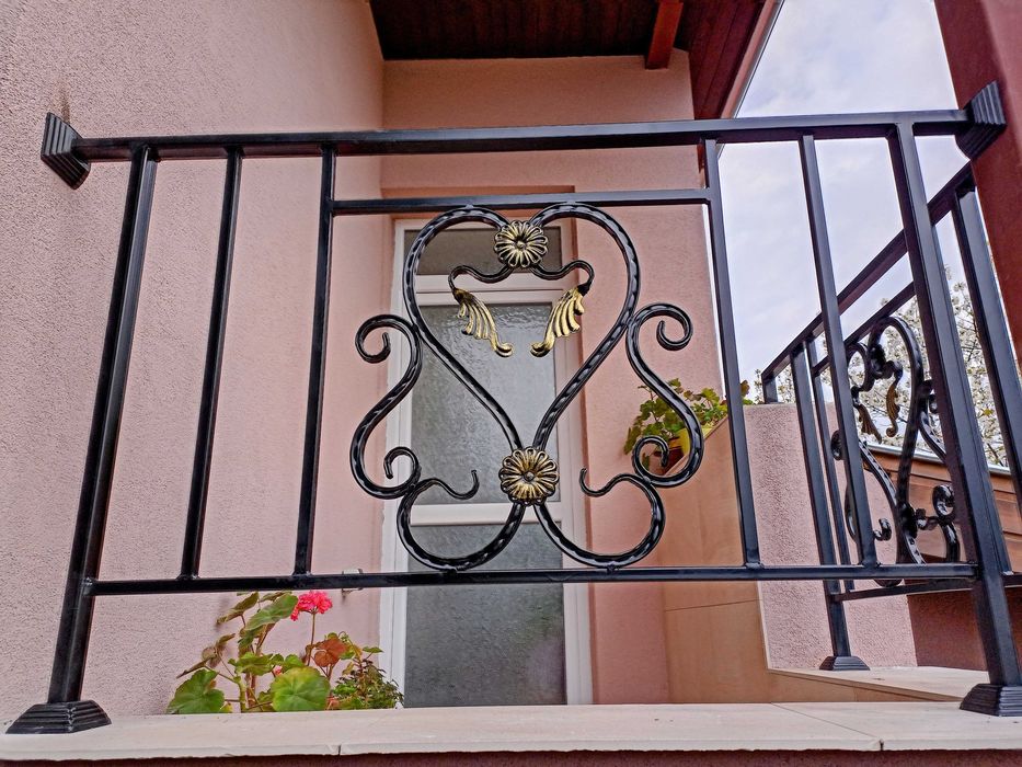 Парапети от метал ,  и алуминии за тераси и стълбища