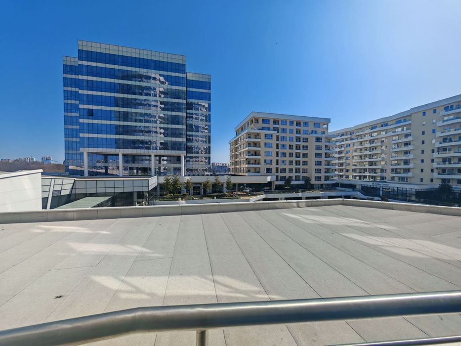 Ключ в офиса! Обзавдене двустаен апартамент в Сентрал парк. Южно изло