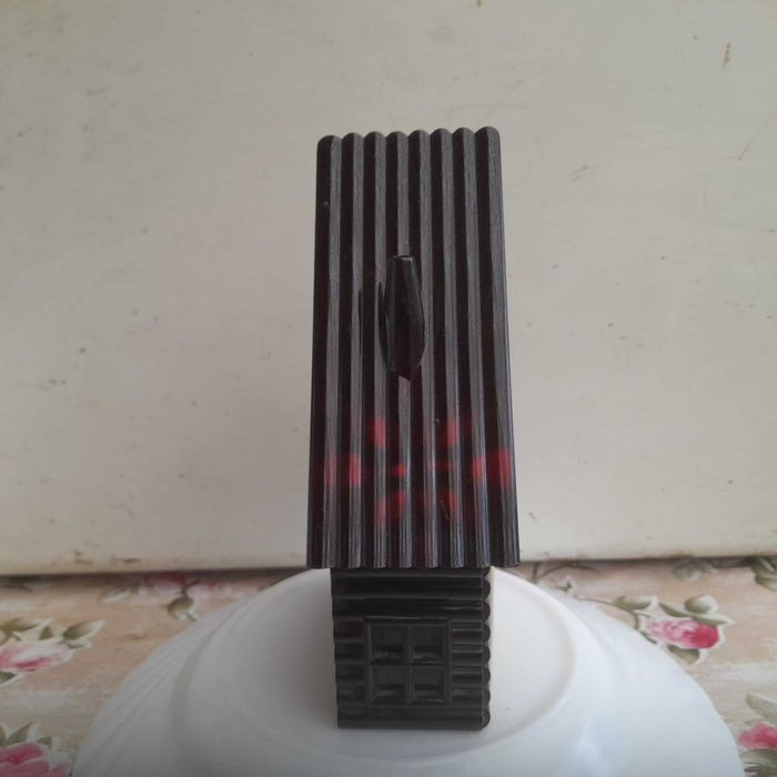 Ceas de masa/birou quartz  fabricat in Franta