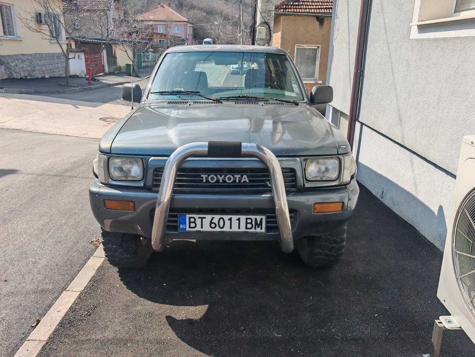 Джип Toyata 4 runner