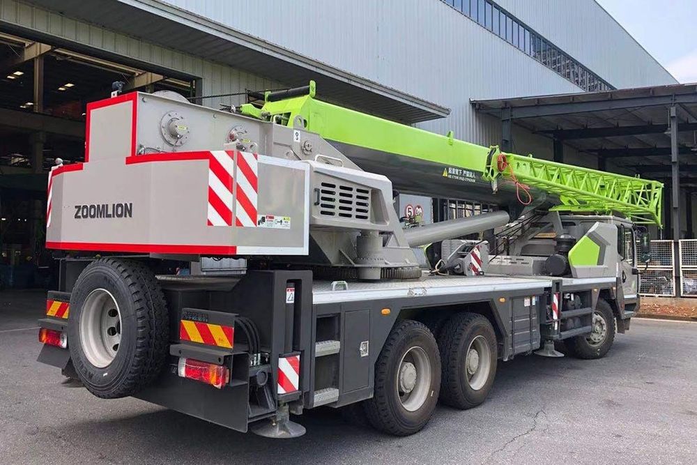 Автокран Zoomlion ZTC300V552.1T/27E