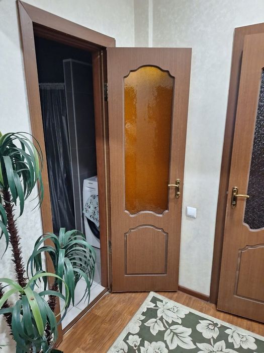 Двери межкомнатные и цельный продам