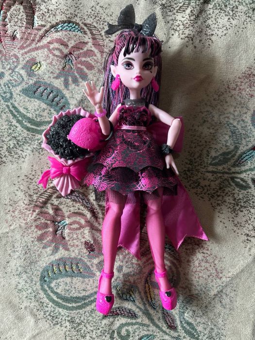 Продам монстер хай срочно