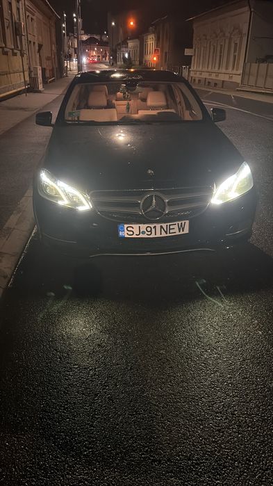 Vând Mercedes e-class 2013 cu motor defect distribuția trebe făcută
