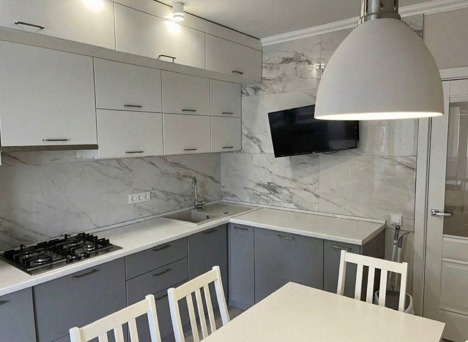 Продам 3 комн квартиру на Батысе