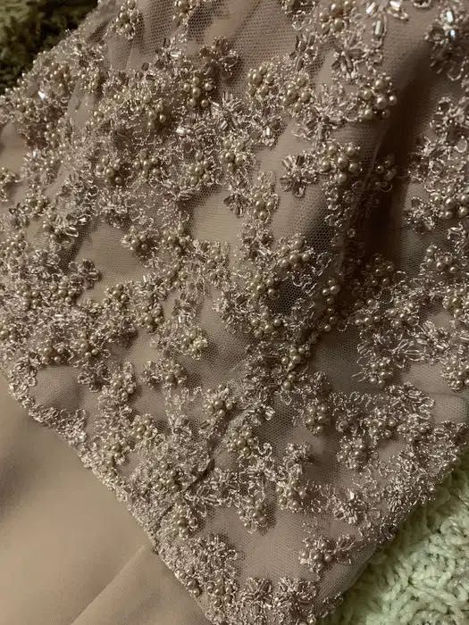 Rochie broderie si margele