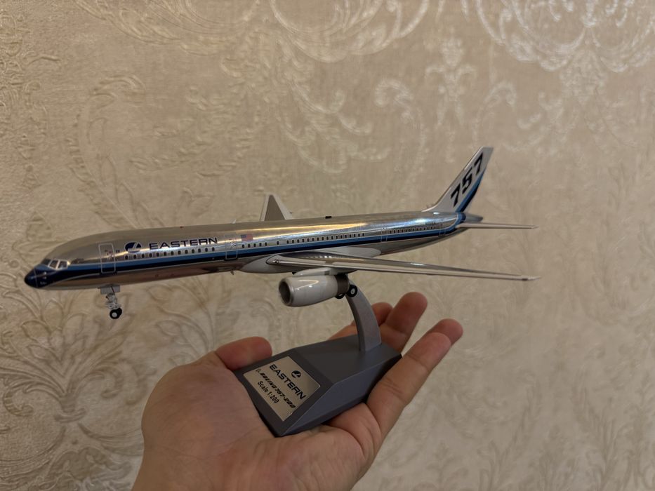 Макет самолета Airbus A321 и Boeing 757