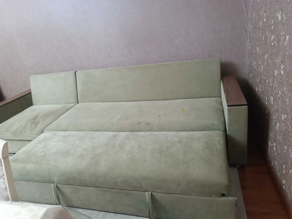 Продается диван б/у