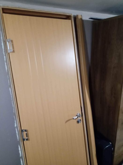 Интериорна врата