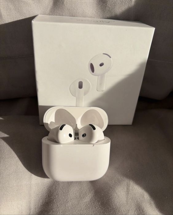 Casti AirPods 4 (ANC)