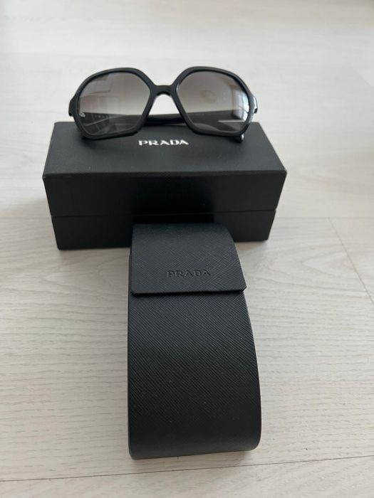 продам сумку кожаную Ferre Milano,
