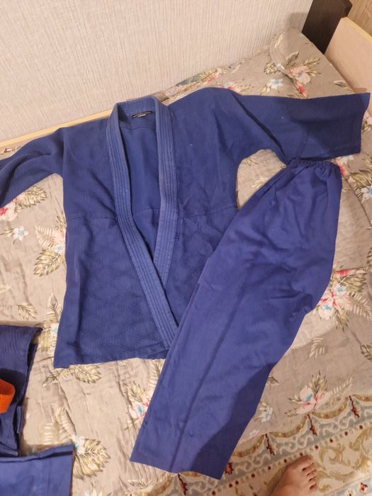 Продам кимоно для дзюдо