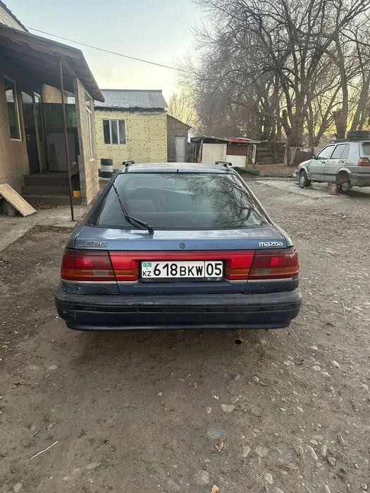 626 Мазда  обем 2.2