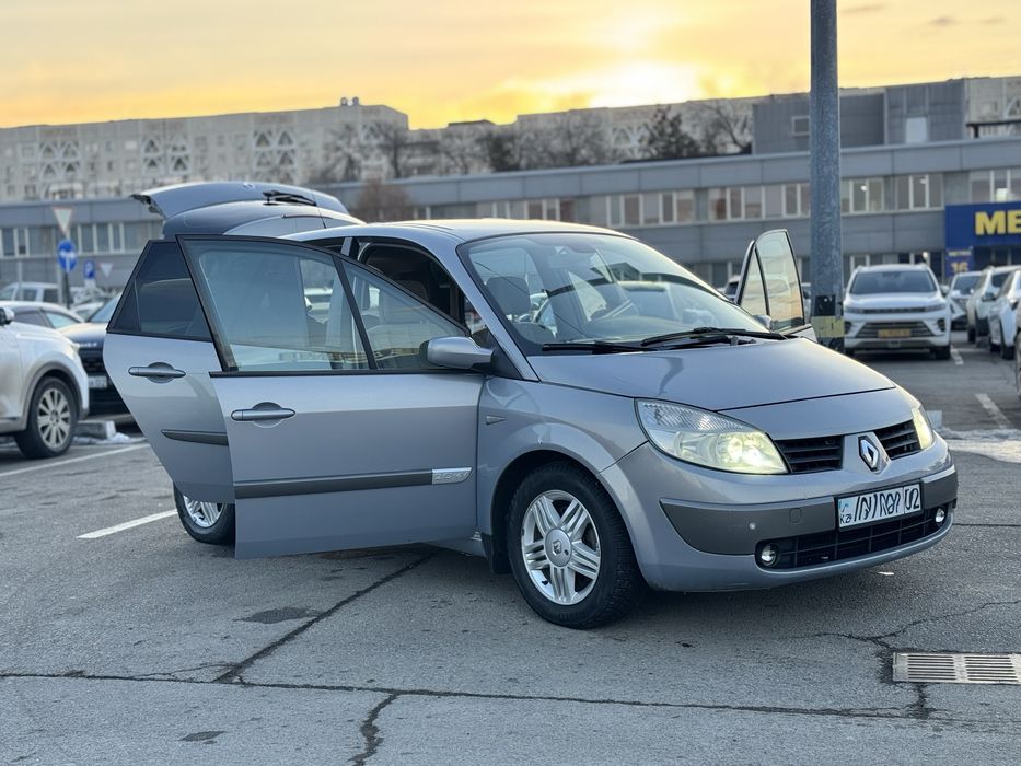 Рено Сценикс 2005г