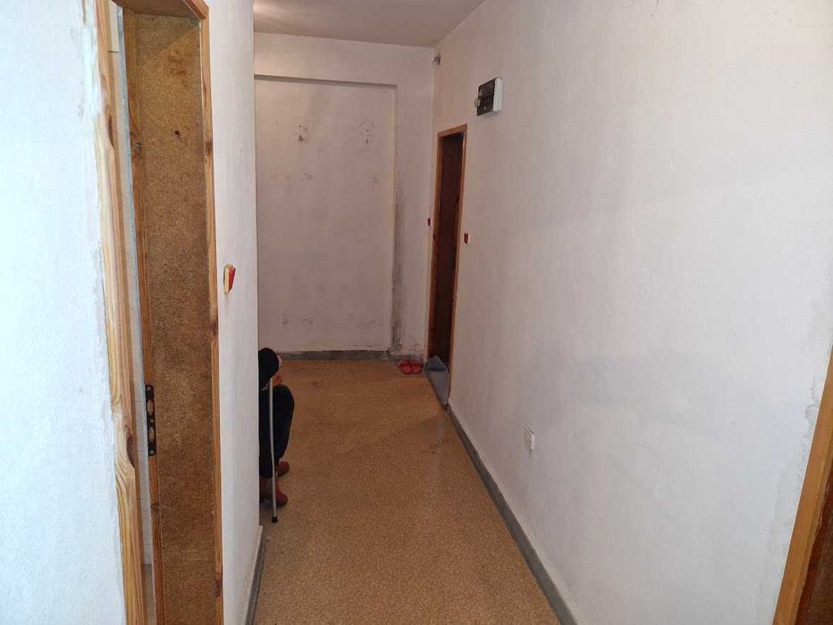 Продава се Тристаен апартамент в Русе, Дружба 1 - 108 кв.м за 925 €/кв.м - Снимка #11