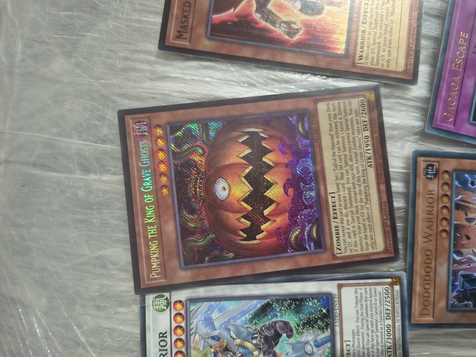 Lot carti yugioh originale , 500 carti.