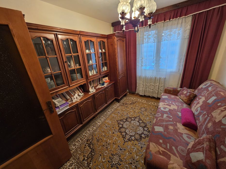 Apartament 3 camere Reșița