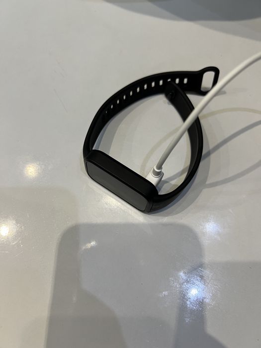 Продаю часы фитнес Xiaomi