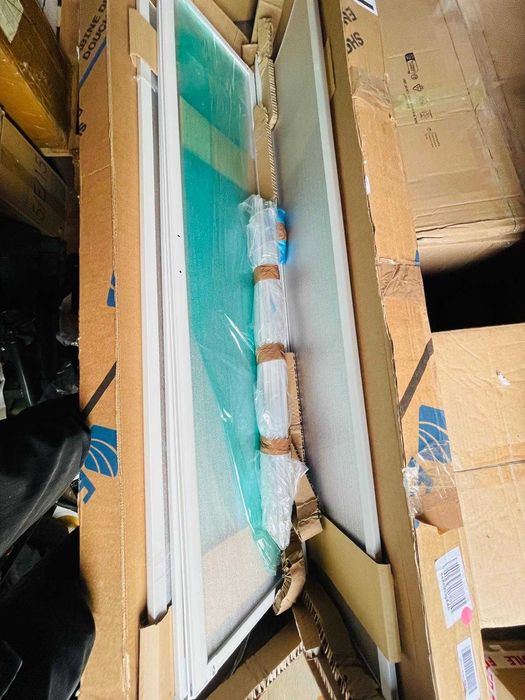 Cabină de duș pe colt Strong BSE103001 90D x 75L x 185H cm