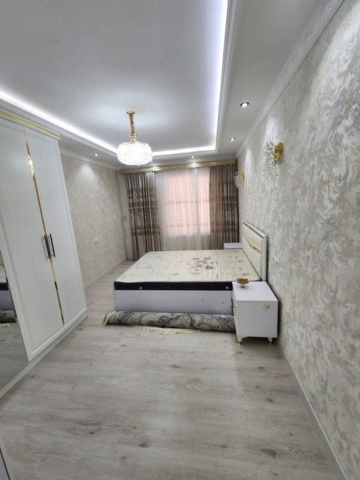 Samarqand shaxar bulvar 4 xona sotiladi