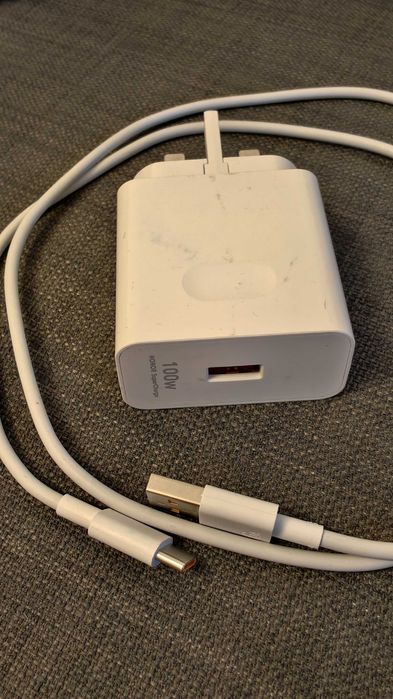 Incarcator Honor 100W original