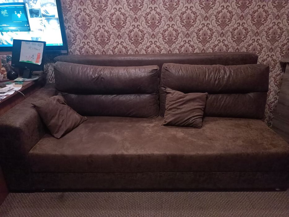 Продам диван. Кож зам