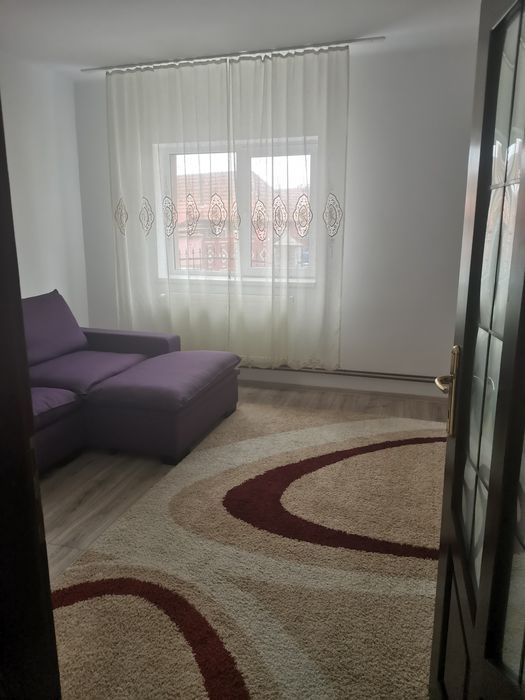 Vand casa cu mansarda Tarlungeni 421 mp