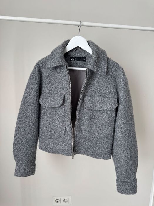 Продам куртку Zara