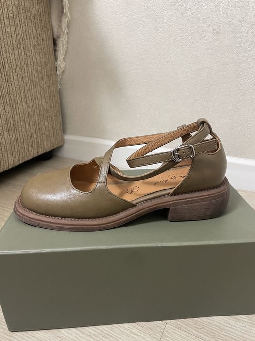 Продам женскую летнюю обувь