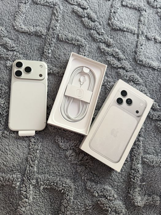 Продам новый iPhone 17 про