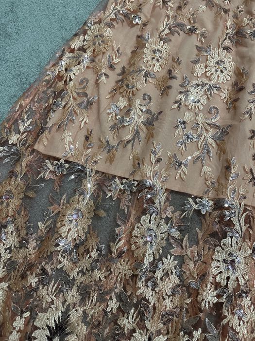 Платье розовое