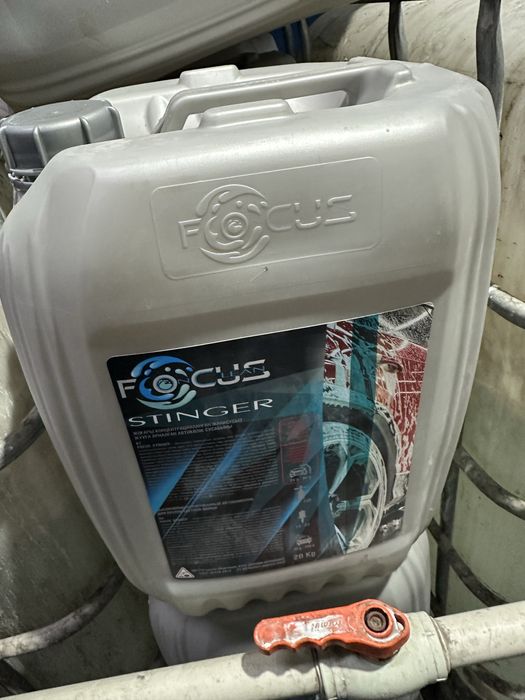 Продам канистры б/у