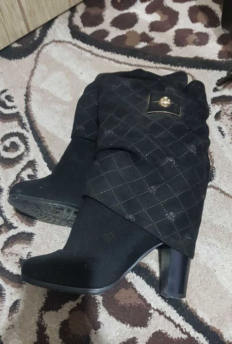 Новые привоздные очень теплые и удобные  шикарно смотрятся читайте