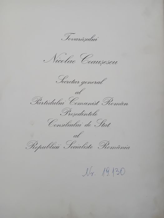 Omagiu tovarasului Ceausescu