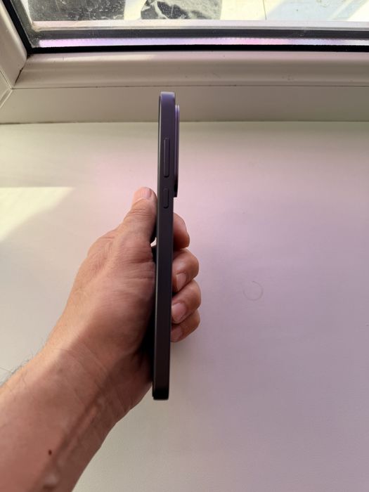 Продам One Plus Nord 5