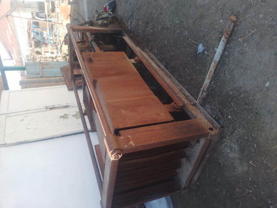 Станок для приссования шерсти