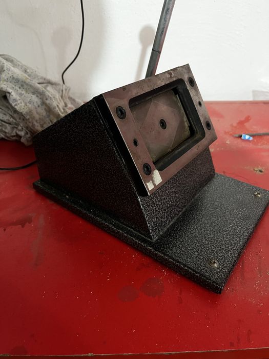 Продам резак для визиток 15000